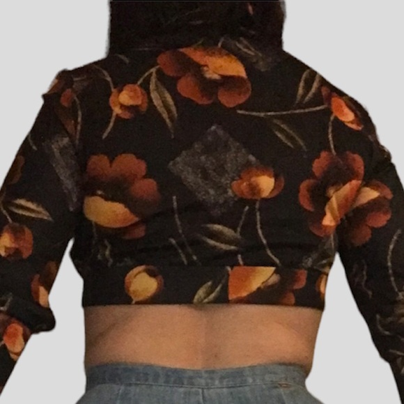 Vintage Orange Poppy Crop Top - Picture 8 of 8